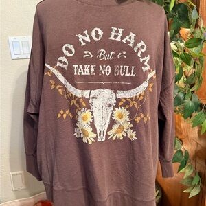 Brown Graphic Sweatshirt with Bull Skull Design